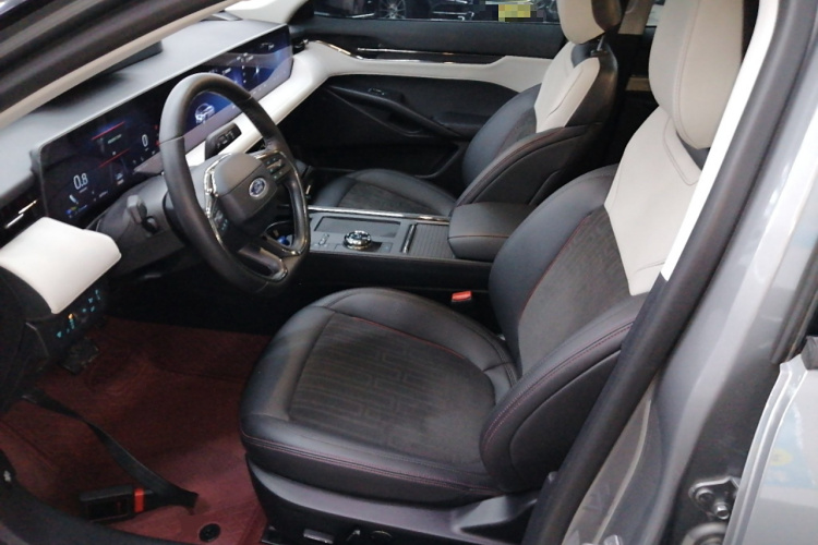 福特 蒙迪欧 2022款 改款 EcoBoost 245 豪华型中控内饰19