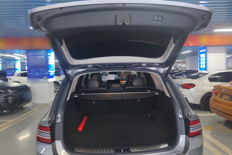 捷尼赛思GV80 2021款 2.5T 四驱旗舰版机舱底盘23