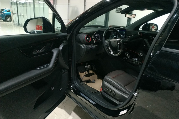 雪佛兰 开拓者 2023款 轻混 650T RS Twin-Clutch四驱 擎版中控内饰7003