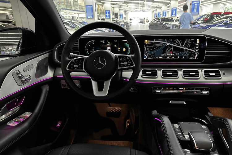 奔驰GLE轿跑 2020款 GLE 350 4MATIC 轿跑SUV 豪华型中控内饰7005