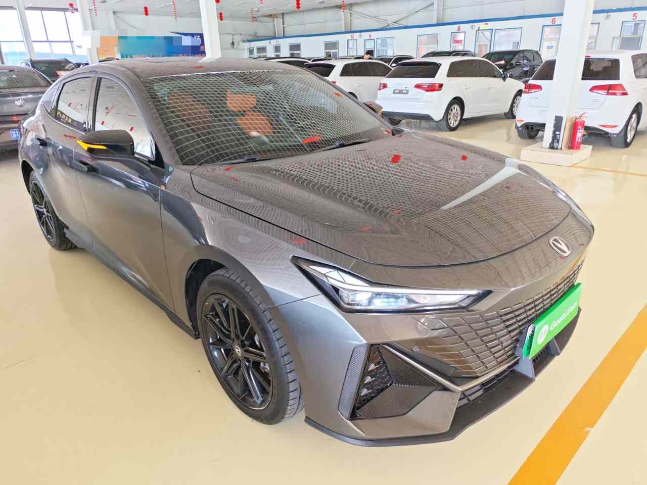 长安UNI-V 智电iDD 2023款  智电iDD 1.5T 113km智趣型(5)