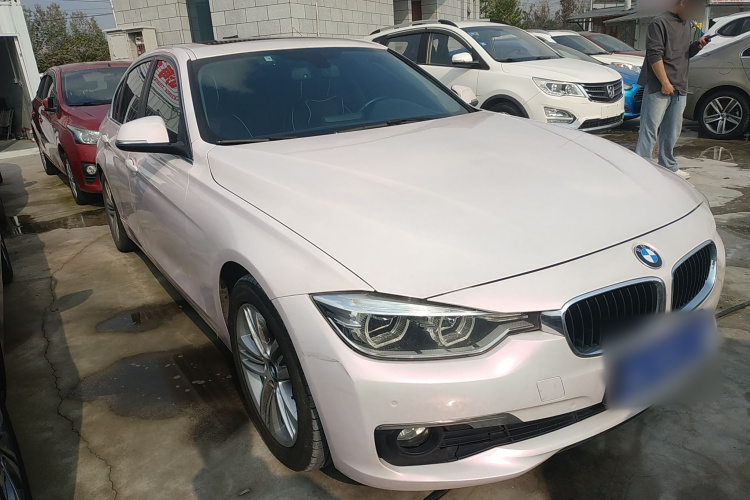 宝马3系 2016款 320Li 时尚型车身外观3
