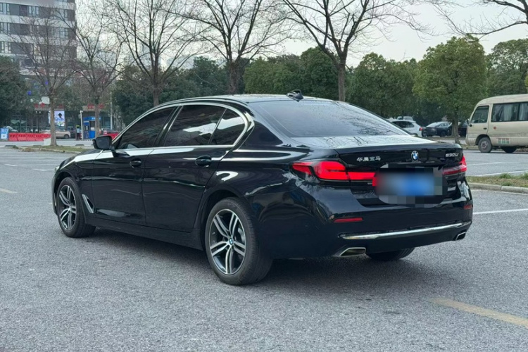 宝马5系 2021款 改款 530Li 领先型 豪华套装车身外观6007