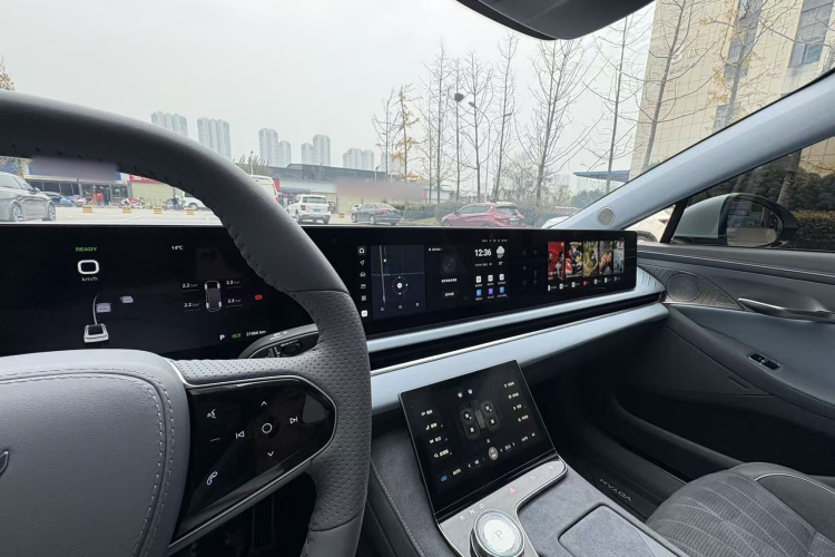 岚图汽车 岚图追光 2023款 四驱标准版局部细节9002