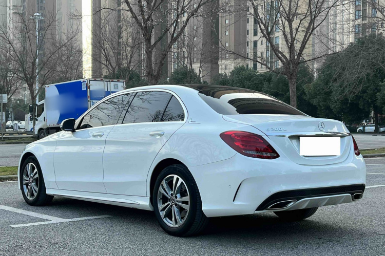 奔驰C级 2017款 改款 C 200 L 运动版车身外观6003