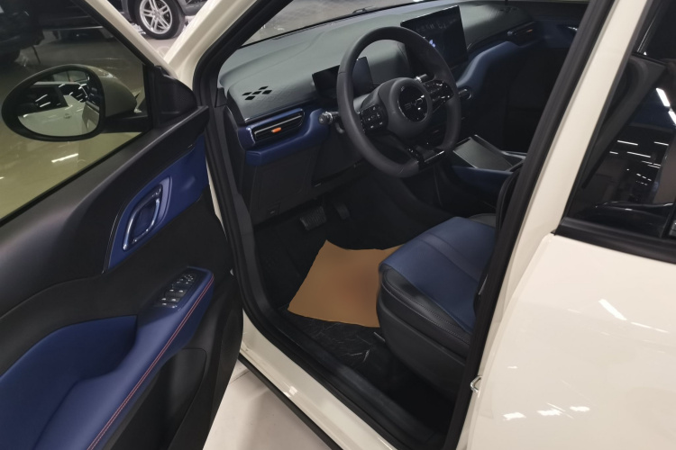 比亚迪 海鸥 2024款 荣耀版 305km 活力版中控内饰19