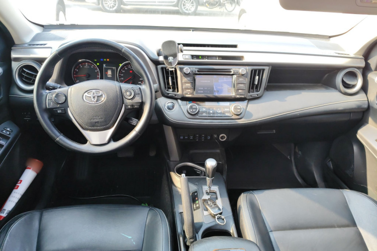 丰田 RAV4荣放 2016款 2.5L 自动四驱尊贵版中控内饰7002