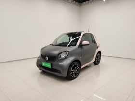 smart fortwo 2018款 0.9T 66千瓦硬顶先锋版 国V