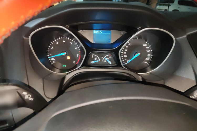 福特 福克斯 2018款 两厢经典 1.6L 自动舒适型智行版局部细节14