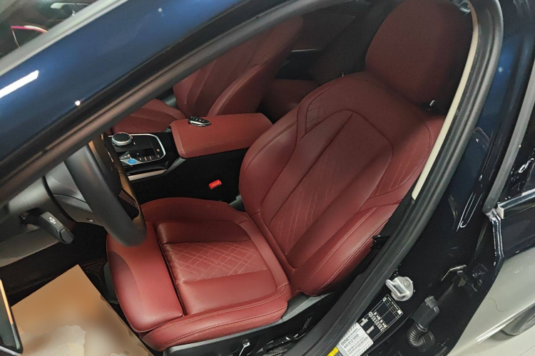 宝马i3 2024款 eDrive 35 L中控内饰19