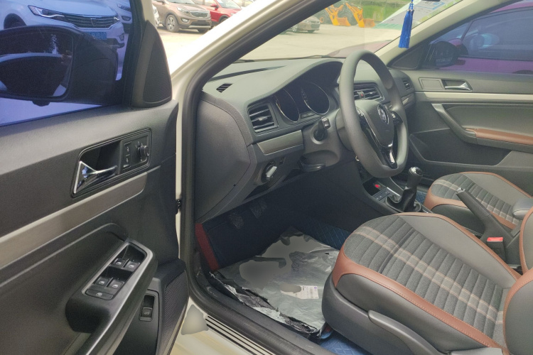 大众 2019款 朗逸启航 1.5L 手动舒适版 国VI中控内饰20