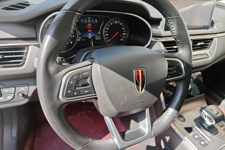 红旗H5 2022款 经典款 1.8T 自动智联旗畅版局部细节13