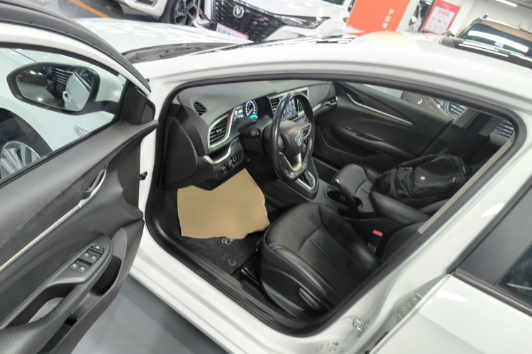 别克 英朗 2019款 18T 自动互联精英型 国VI中控内饰20