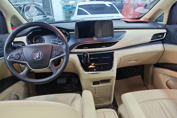 别克GL8 2023款 改款 陆上公务舱 豪华型中控内饰12