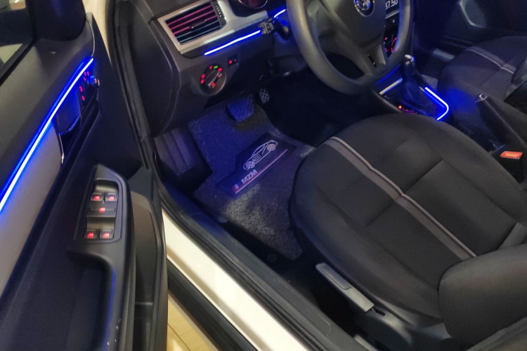 大众 C-TREK蔚领 2018款 1.5L 自动时尚型中控内饰7003