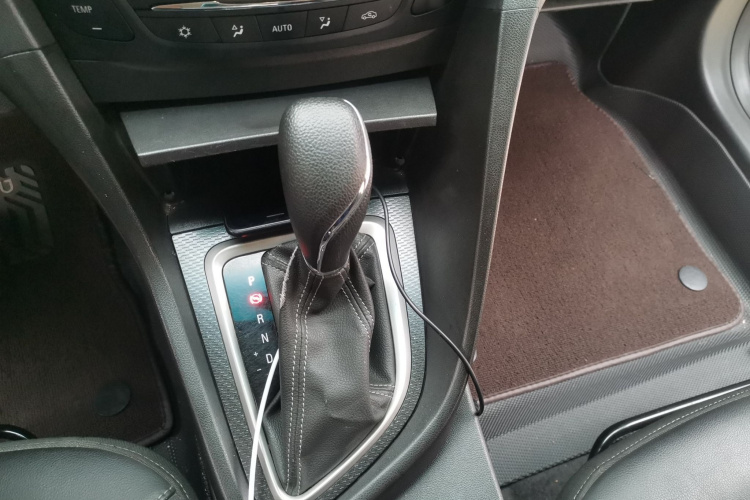 别克 英朗 2019款 18T 自动互联精英型 国V局部细节18