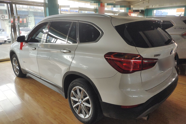 宝马X1 2018款 sDrive18Li 时尚型车身外观6005