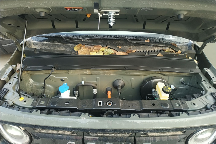 吉利银河 2025款 210km 熊猫骑士机舱底盘24