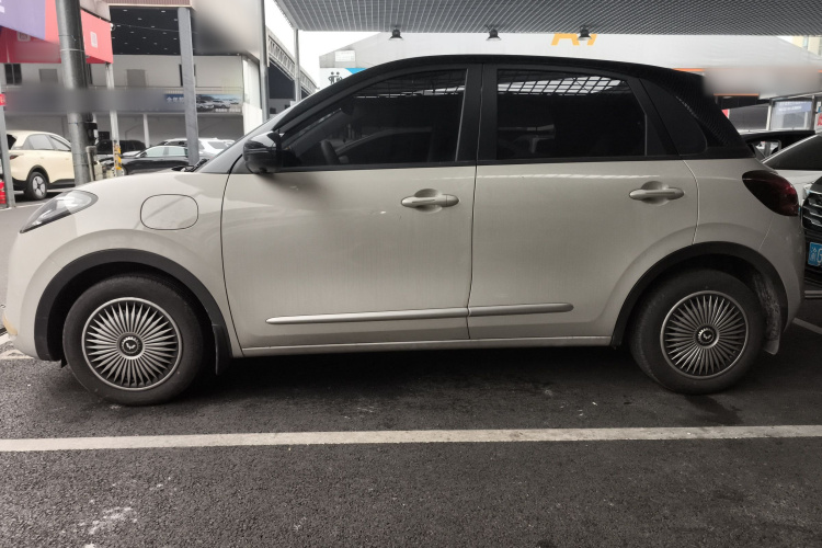 五菱汽车 五菱缤果 2024款 203km 轻享款车身外观6001