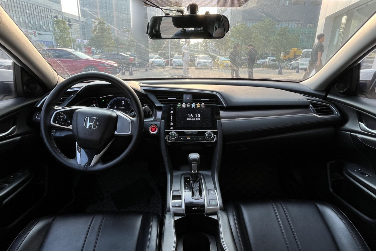 本田 思域 2019款 220TURBO CVT劲动版 国VI中控内饰7003