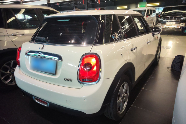 MINI 2015款 1.2T ONE 五门版车身外观6005