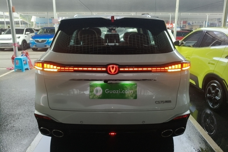 长安CS75 PLUS 2025款 第四代 UItra 2.0T 新蓝鲸 智慧劲擎型车身外观6