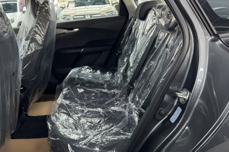 长安 逸动 2025款 蓝鲸 1.5T 500Bar尊贵型中控内饰7001