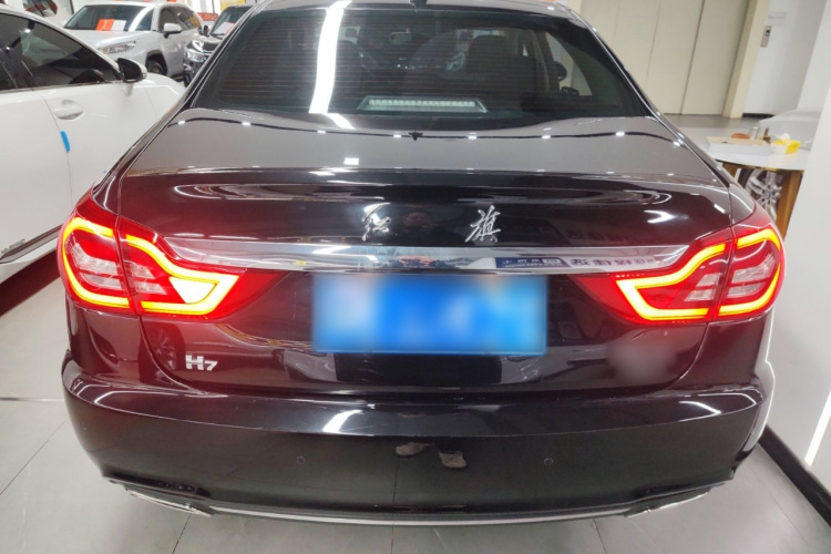 红旗H7 2017款 1.8T 豪华型车身外观6