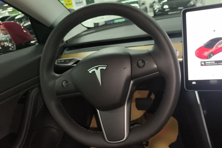 特斯拉 Model 3 2020款 改款 标准续航后驱升级版中控内饰13