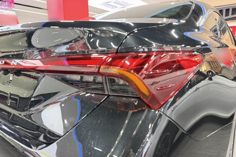 丰田 亚洲龙 2024款 2.0L 进取版车身外观6004