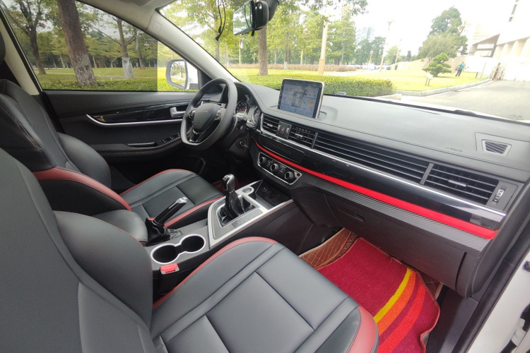 东风风行 风行T5 2022款 盛世款 1.6L 手动筑梦版五座车身外观6013