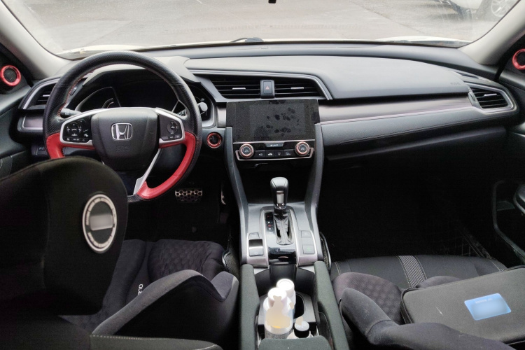 本田 思域 2019款 220TURBO CVT燃动版 国VI中控内饰12