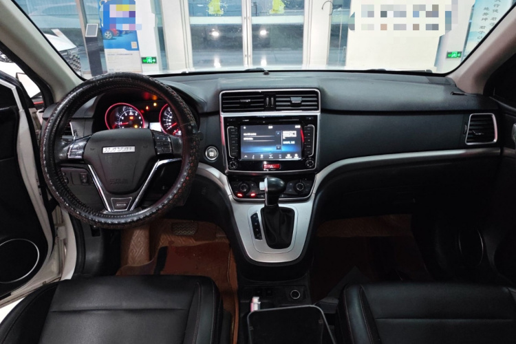 哈弗M6 2018款 改款 1.5T DCT两驱精英型中控内饰12