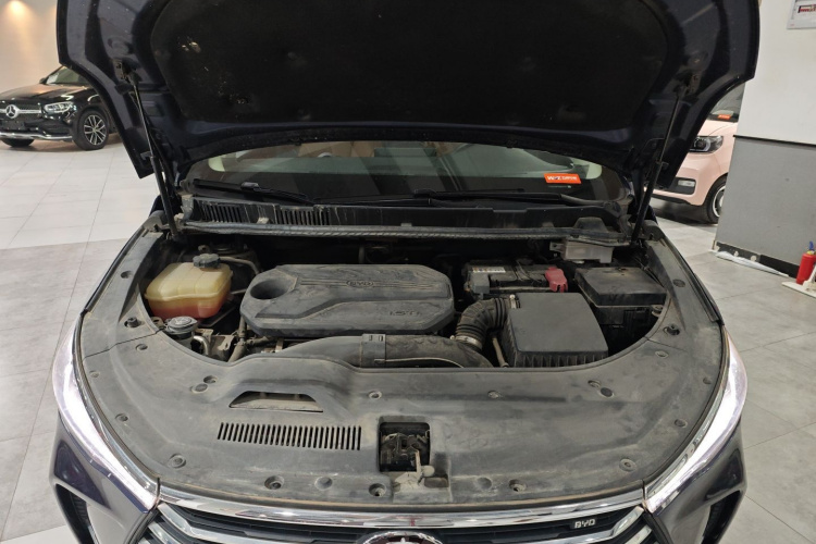 比亚迪 宋MAX 2019款 1.5T 自动智联睿逸型 6座 国V机舱底盘24