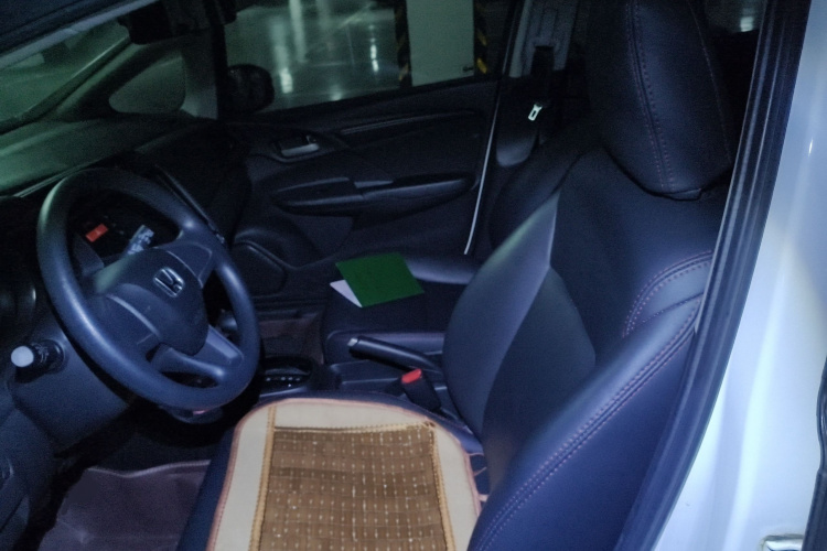 本田 飞度 2014款 1.5L LX CVT舒适型中控内饰19