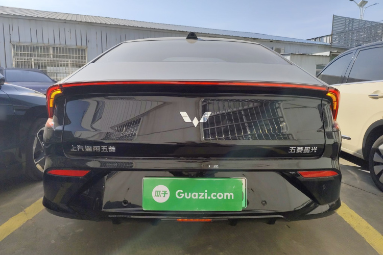 五菱汽车 五菱星光 2025款 610km 智能旗舰型车身外观6