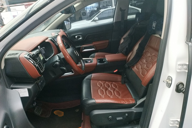 雪铁龙 天逸 C5 AIRCROSS 2017款 380THP 豪华型中控内饰19