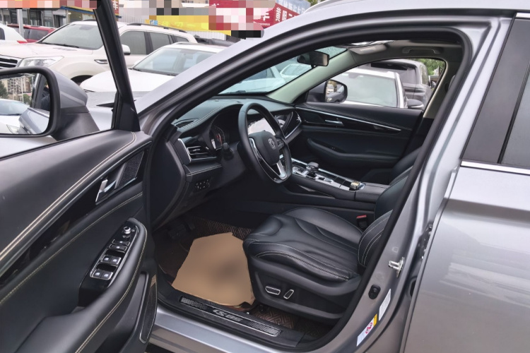 长安CS85 COUPE 2019款 2.0T 自动智版 国VI中控内饰20