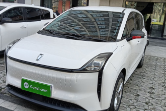 奔腾NAT 2023款 PRO 舒享出行换电版 401km