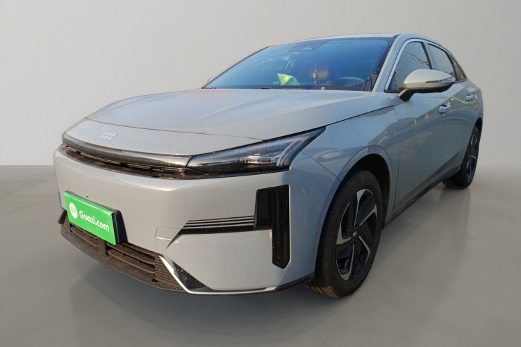 吉利银河 银河L6 2025款 EM-i 140km 探索+版车身外观1