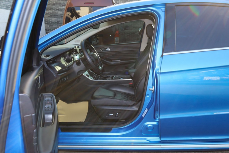 奇瑞 艾瑞泽GX 2019款 Pro 1.5T CVT睿色版 国VI中控内饰7009