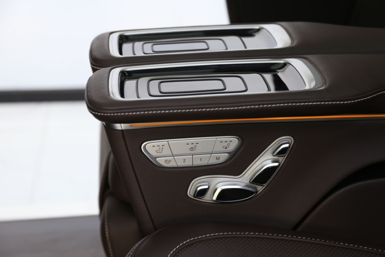 奔驰V级 2022款 V 260 L 长轴距豪华版局部细节18