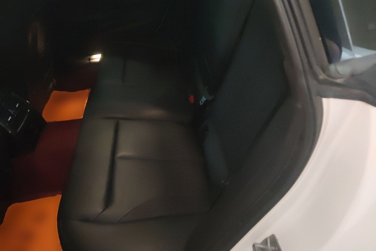 宝马3系GT 2020款 320i M运动套装中控内饰7004