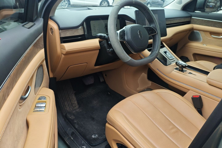 鸿蒙智行 问界M7 2022款 1.5T 后驱舒适版中控内饰7003