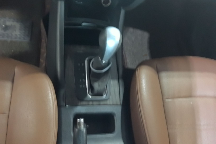 北汽威旺S50 2016款 1.5T CVT乐动豪华型局部细节18