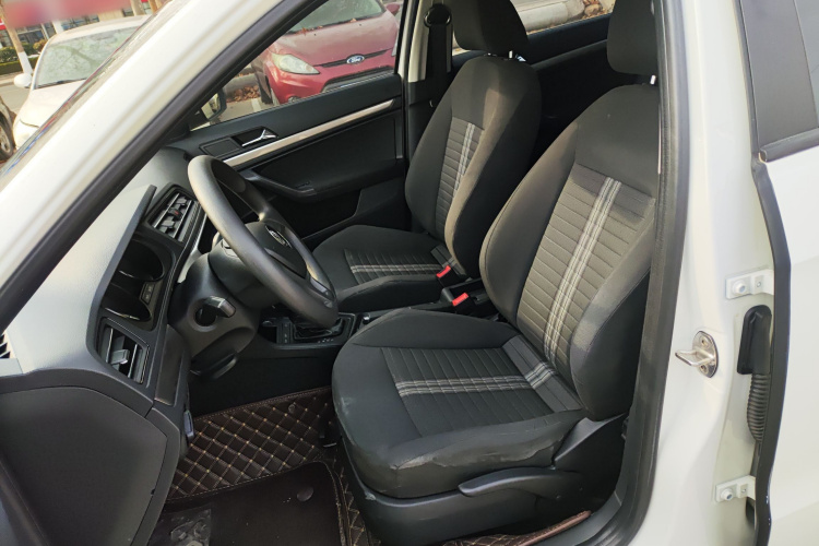 大众 2019款 朗逸启航 1.5L 自动风尚版 国VI中控内饰19