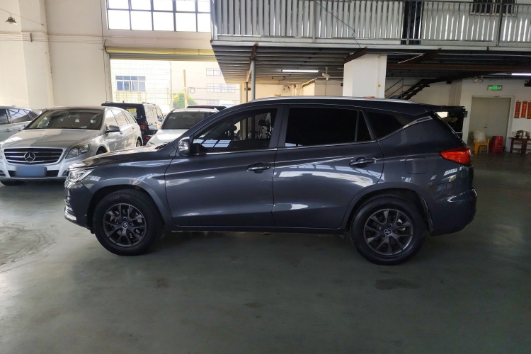 比亚迪 宋 2020款 经典版 1.5T 自动精英型车身外观6003