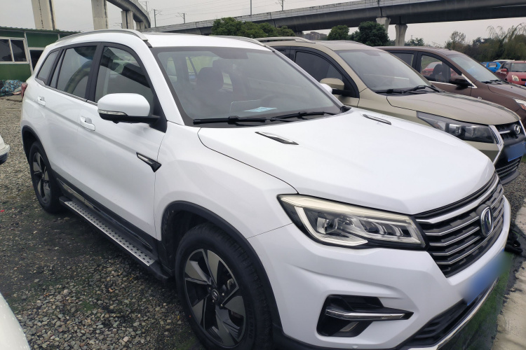 长安CS75 2018款 280T 自动精智型 国V车身外观3