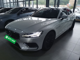 沃尔沃S60 2020款 T4 智逸豪华版