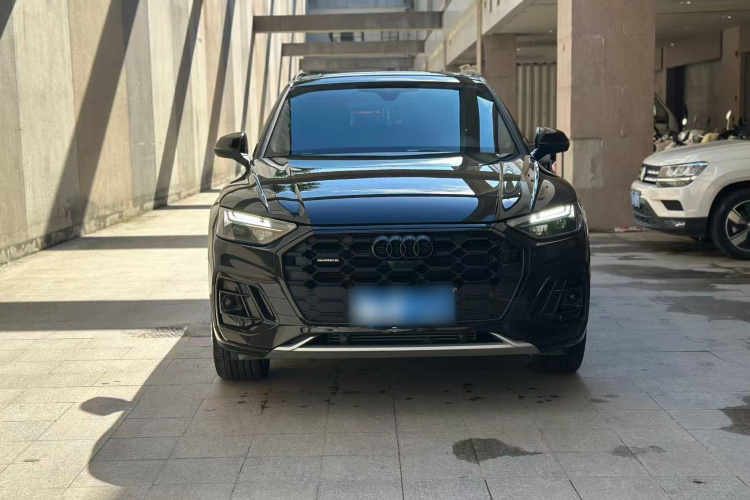 奥迪Q5L 2025款 45 TFSI 豪华动感型车身外观6002